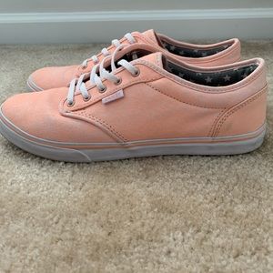 Atwood Low Peach Nectar Vans Size 9